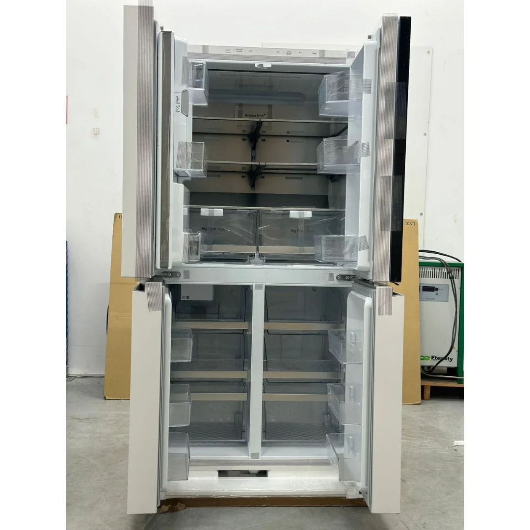 طراحی داخلی یخچال ال جی X39 رنگ سفید