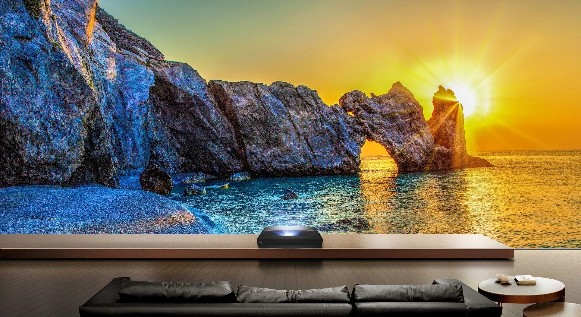 تلویزیون 100 اینچ هایسنس