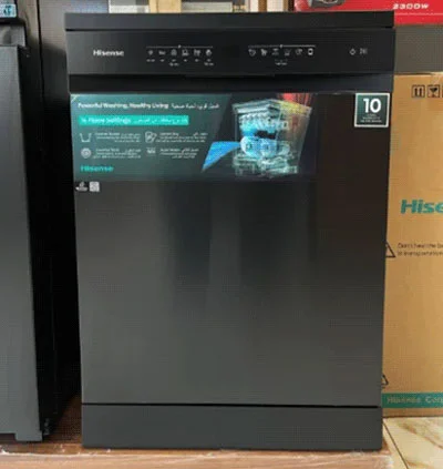 ماشین ظرفشویی هایسنس مشکی HS673C90BME
