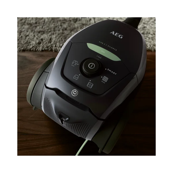 جاروبرقی آاگ 2200 وات مدل VX82-1-OKO