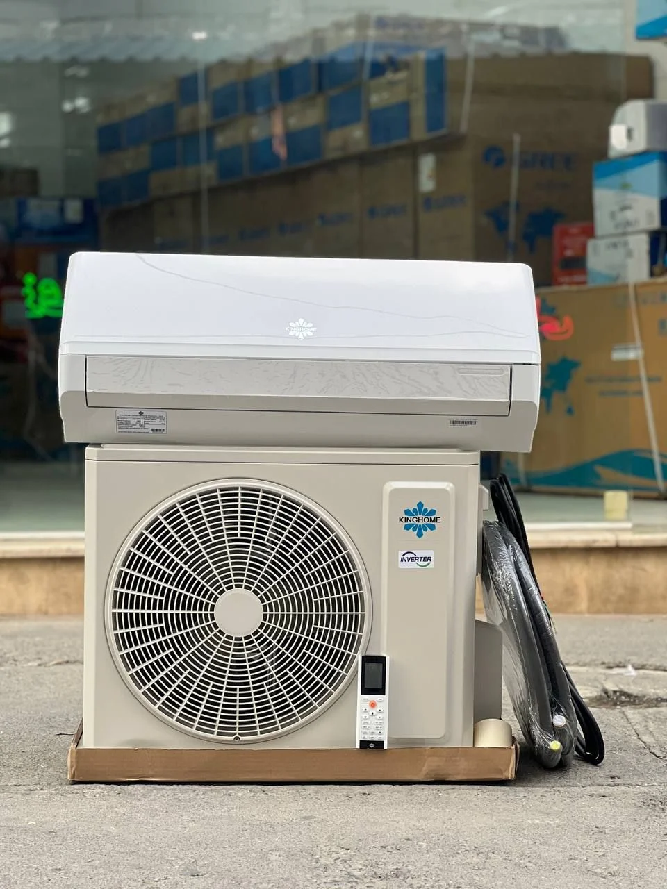 قیمت کولر گازی کینگ هوم 18000 اینورتر مدل  GWH18AGDXE