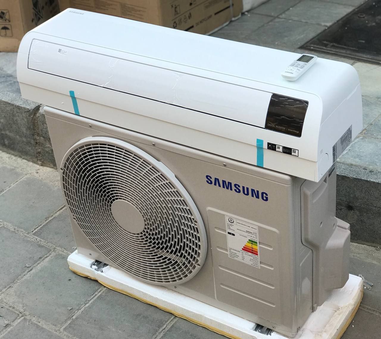 کولر گازی 18000 سامسونگ اینورتر سرد و گرم مدل AR18ASFGWKN