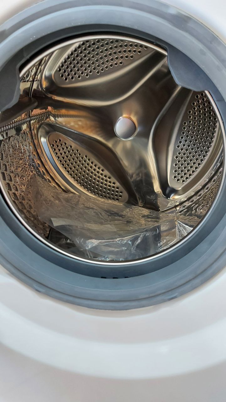 ماشین لباسشویی توربو 8 کیلو سفید 1400 دور مدل FH4UTDN2W